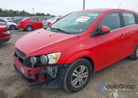 2015 Chevrolet Sonic Lt Auto z USA, uszkodzony, nr VIN 1G1JC6SH8F4140342